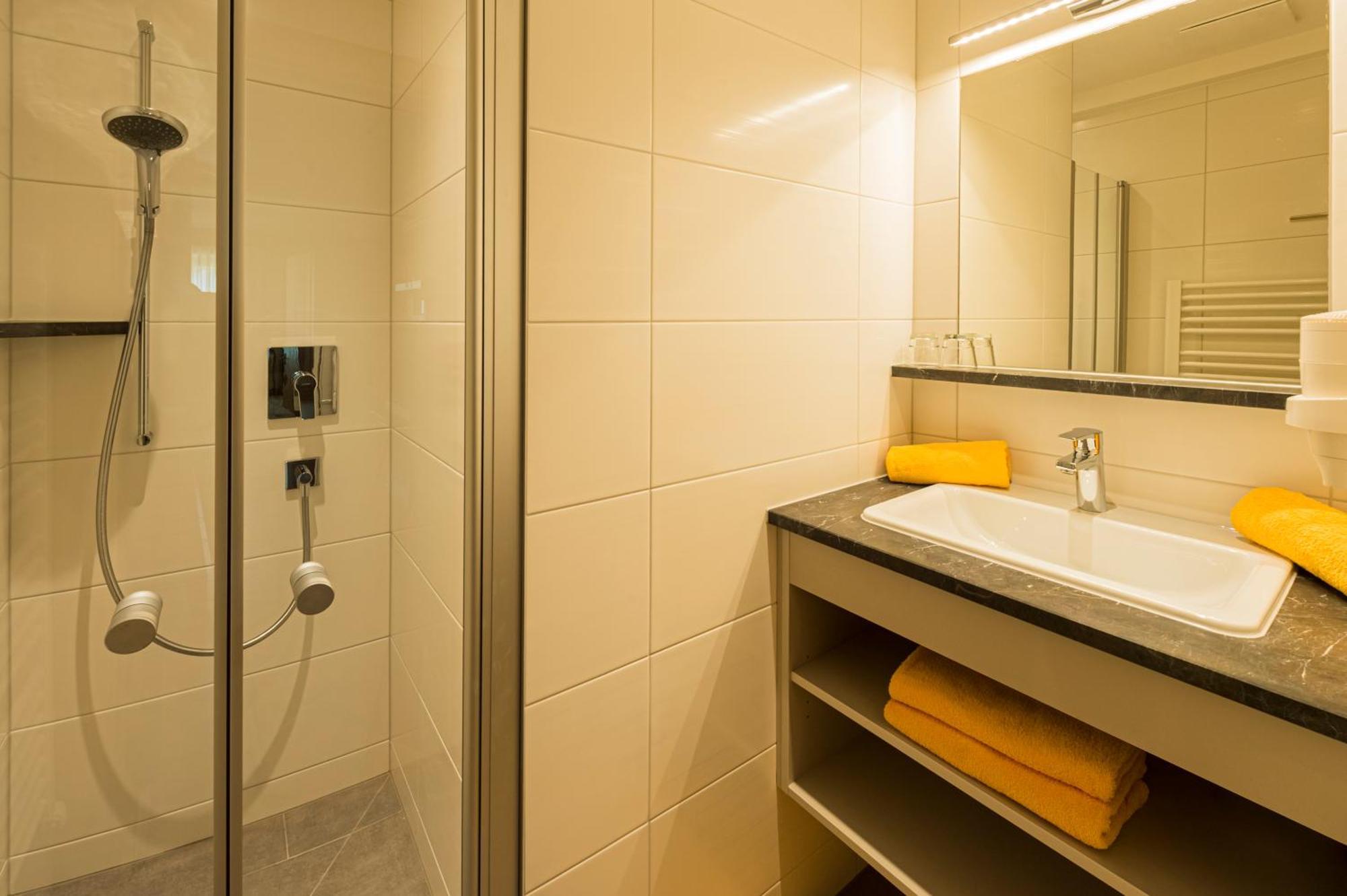 Apartments Tirolerhaus ケセン 部屋 写真